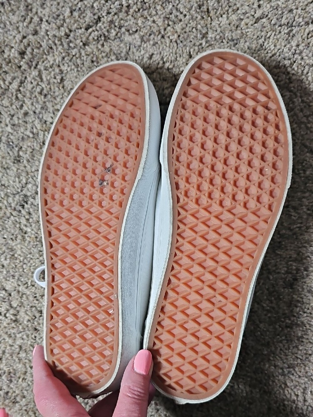 Vans White Low-Top Canvas Sneakers with Lace-Up - Picture 2 of 4